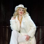 Coty as madonna-fur-1499